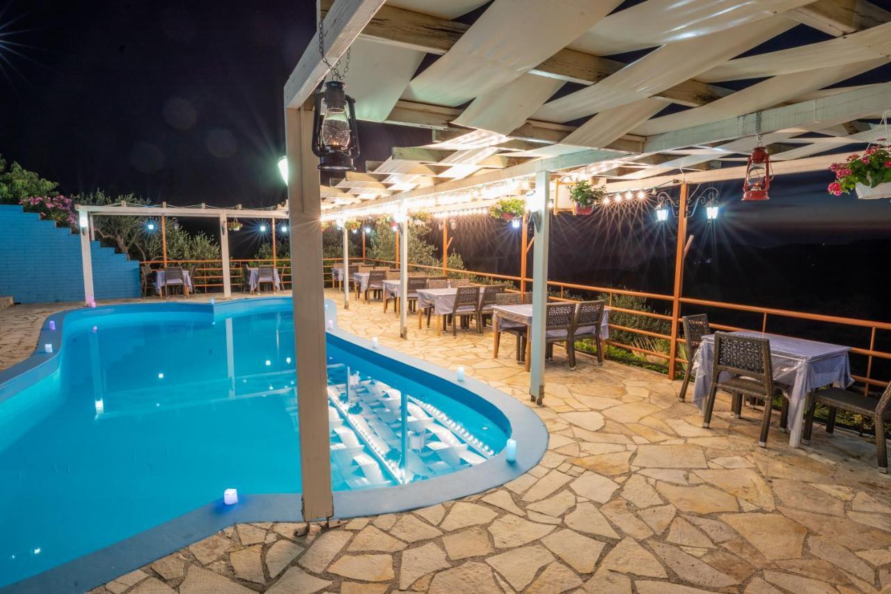Hotel Panorama Himarë Exteriér fotografie